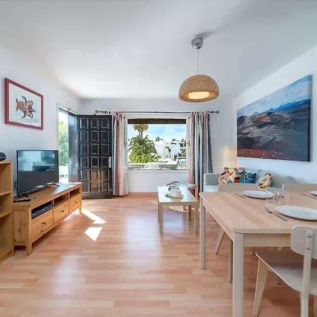 Playa Bastian 2 Habs 2 Banos Y Super Terraza Apartment Costa Teguise